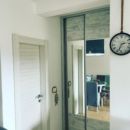 Studio Apartman Happy Home Τίβατ Εξωτερικό φωτογραφία