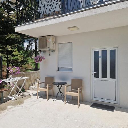 Studio Apartman Happy Home Τίβατ Εξωτερικό φωτογραφία