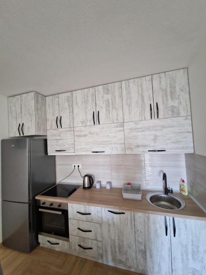 Studio Apartman Happy Home Τίβατ Εξωτερικό φωτογραφία